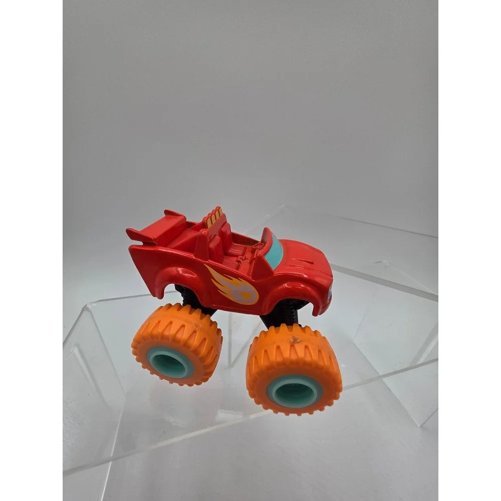Mattel Blaze and the Monster Machines Blaze and Stripes Truck Set